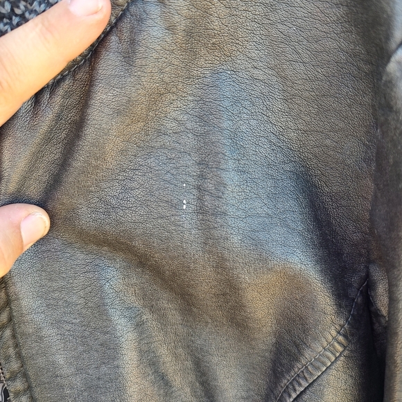 Montanaco Genuine Leather Jacket - Picture 13 of 13